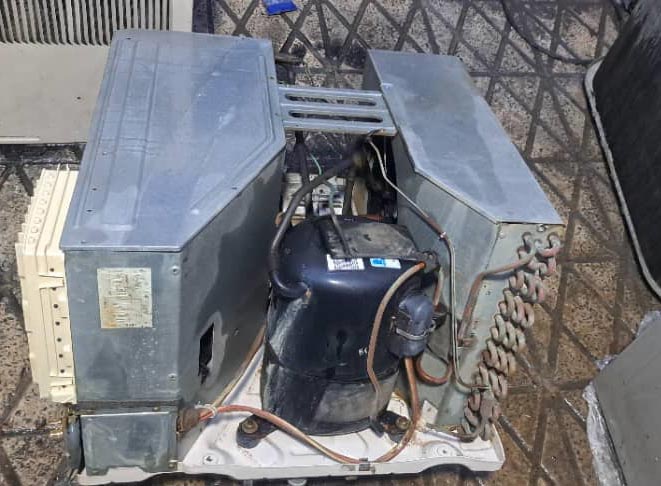 Window air conditioner 18000 opened